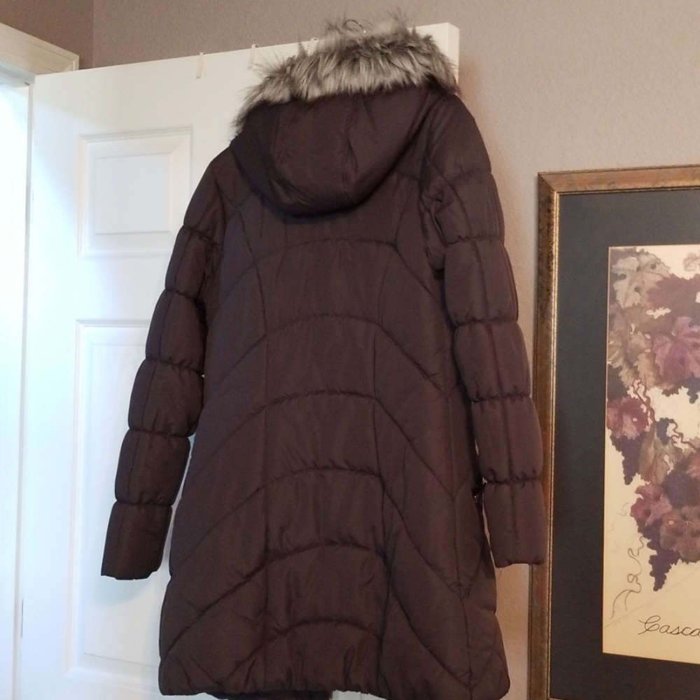 Coat - Picture 3 of 3